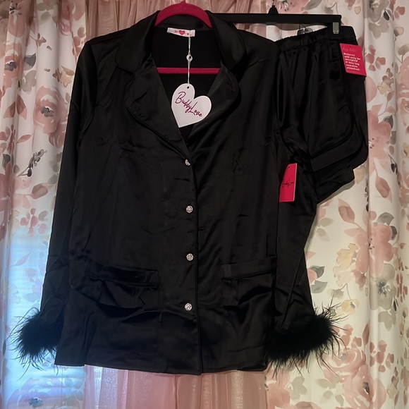 Buddy Love Prescott feather trim Pajama set in black - Picture 6 of 10